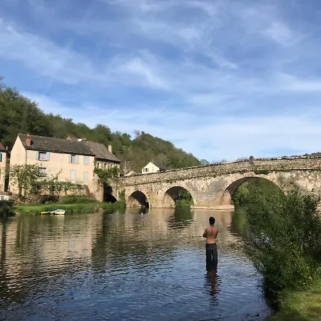 Le De Peyros *